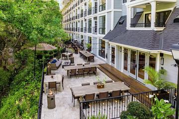 The Inn at Saratoga Tapestry Collection by Hilton