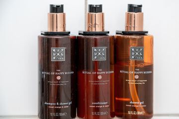Bathroom amenities