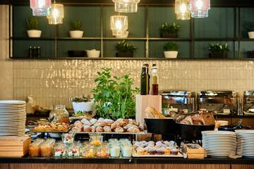 Breakfast buffet