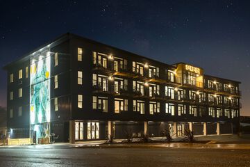 SaltLine Hotel