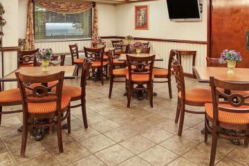 KNIGHTS INN ADAIRSVILLE 12