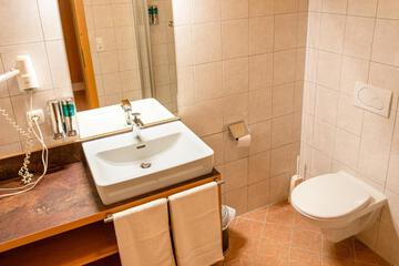 Photo 38