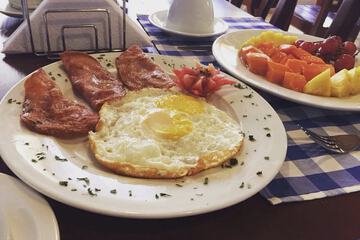 Breakfast meal