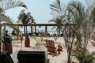 Beach/ocean view