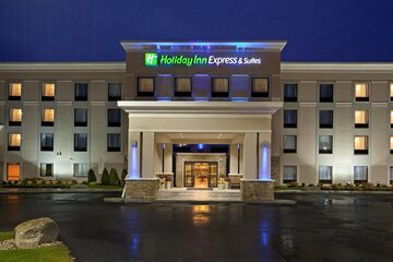 Holiday Inn Express Hotel & Suites Malone by IHG