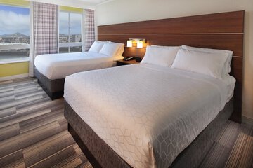 Room 17 of 50