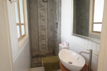 Photo 42