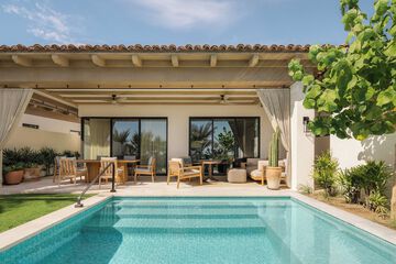 Private pool
