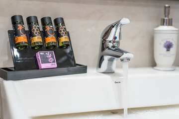 Bathroom amenities