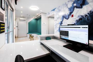 Check-in/check-out kiosk