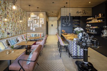 Cafe