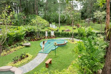 Mini-golf