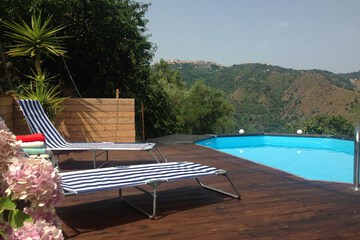 Sundeck