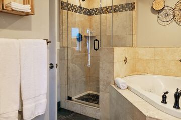 Jetted tub