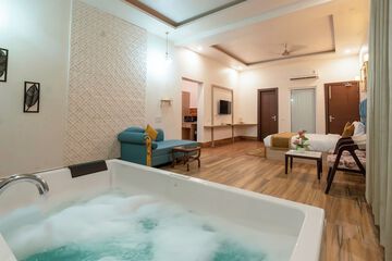 Portable bathtub seat