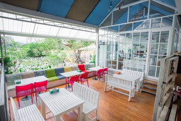 Coffee shop