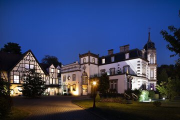 Front of property - evening/night