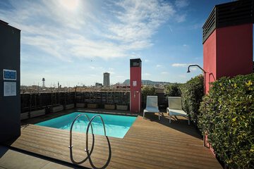 Rooftop pool