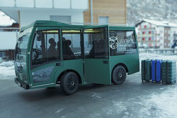 Train station shuttle