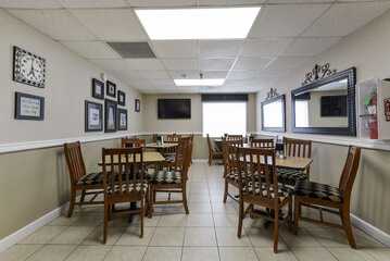 Breakfast/Coffee Service 27 of 33