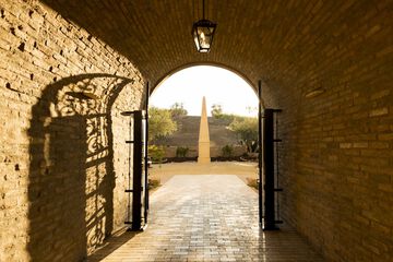 Ballroom/Hall 91 of 143