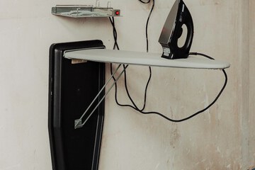 Iron/ironing board