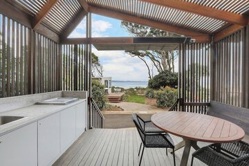 Beach/ocean view