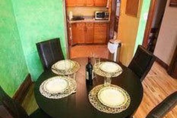  Richard's Place 7