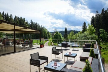 Sundeck