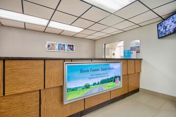 Hotel Interior 6 of 26