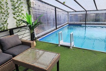 Private pool
