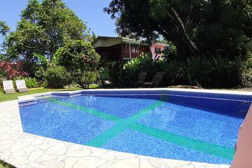 Pool waterfall