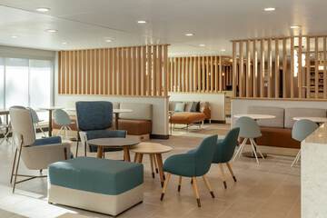 Breakfast/Coffee Service 32 of 34