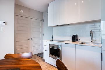 Private kitchenette