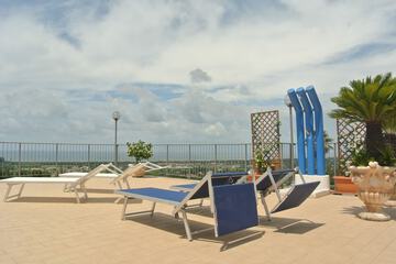 Sundeck