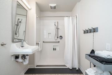 Room 144 of 211