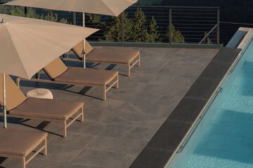 Infinity pool