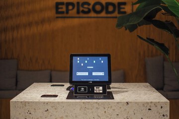 Check-in/check-out kiosk