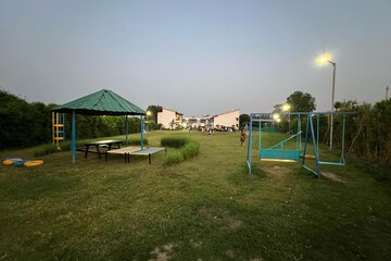 Children's play area - outdoor