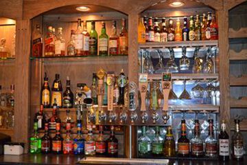 Hotel Bar