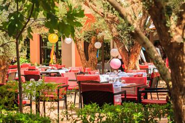 Food court