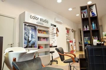 Hair salon