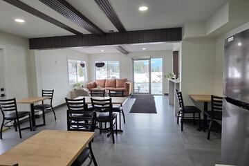 Breakfast area