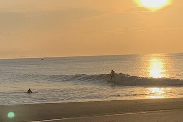 Surfing/boogie boarding