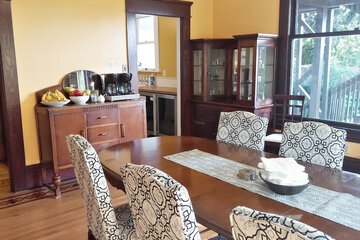 Breakfast/Coffee Service 43 of 50