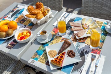 Breakfast buffet