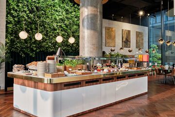 Breakfast buffet