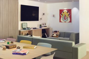 Meeting facility
