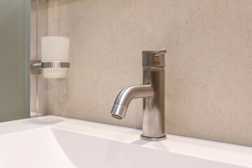 Bathroom sink