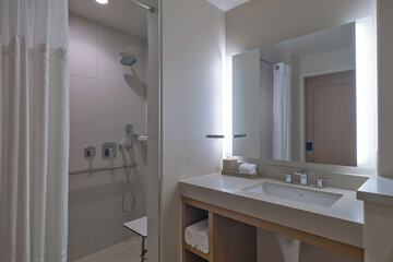 Bathroom shower